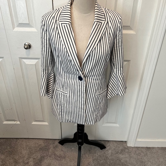 Cabi size 4 striped jacket - Picture 1 of 13